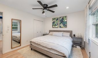 1 Robins Ter, Alloway, NJ 07422