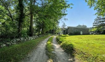 1907 Kingstown Rd, South Kingstown, RI 02879