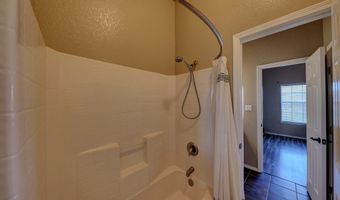 2105 Brunson St, Alpine, TX 79830