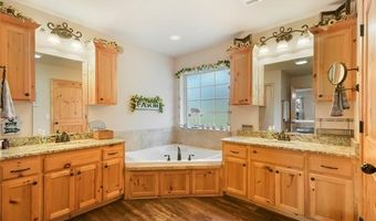 199 Classic Rd, Ardmore, OK 73401