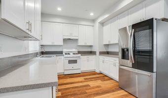300 E Alhambra Rd F, Alhambra, CA 91801