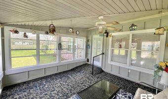 2259 E Laurel St, Atmore, AL 36502