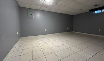 135 W Chrystal St, Andover, NJ 07801