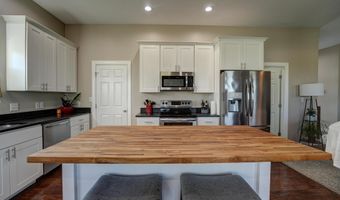 13 Harvest Dr, Arcanum, OH 45304