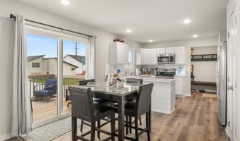 2720 21st St SW, Altoona, IA 50009