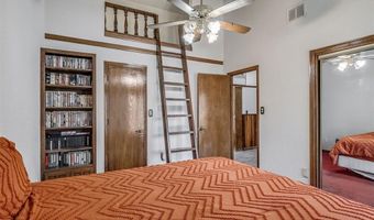 701 Timber Lane Dr, Anadarko, OK 73005