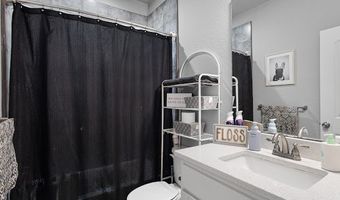 207 N Hubbard St, Alvord, TX 76225