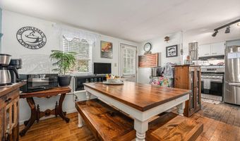 104 Tamarack St, Allegan, MI 49010