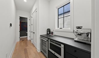 2856 Kobuk Dr A, Columbus, OH 43228