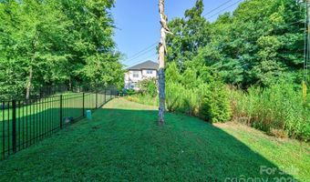 7318 Swans Run Rd, Charlotte, NC 28226