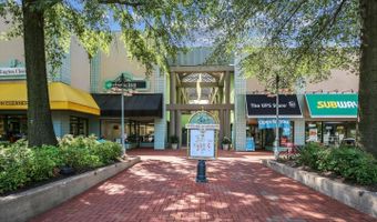 2518 S WALTER REED Dr #A, Arlington, VA 22206