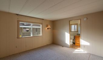 2084 Mustang Ln, Arcata, CA 95521