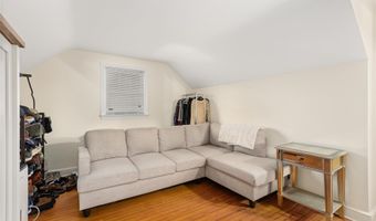 55 Robbins Ave, Amityville, NY 11701