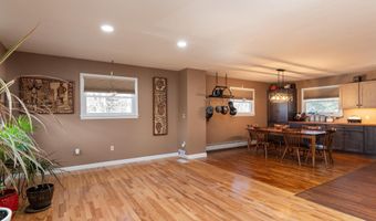 10 Spruce Ln, Barre, VT 05641