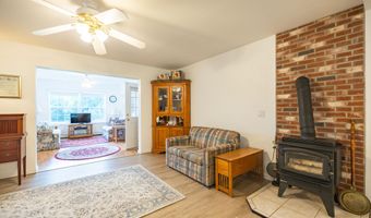 2925 Turner Rd, Auburn, ME 04210