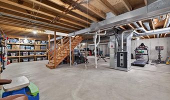 1428 Cedar Bluff Dr, Ballwin, MO 63021