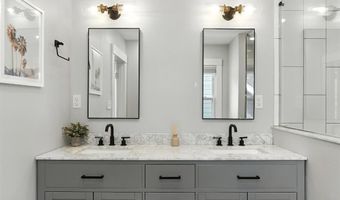 5635 Ridge Ave, Cincinnati, OH 45213