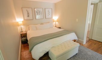 27 Princeton St, Bangor, ME 04401