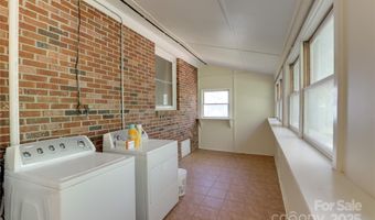 65 First St, Asheville, NC 28803