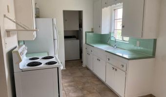 305 MADISON St NE, Albuquerque, NM 87108