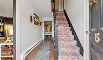 15 Chapel St, Ashburnham, MA 01430