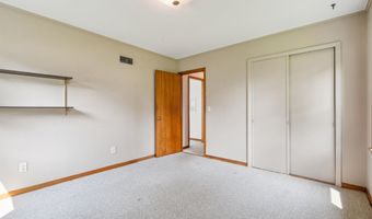 717 3rd Ave SE, Dyersville, IA 52040