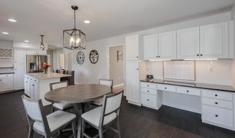 6 Jennifer Ln, Amherst, NH 03031