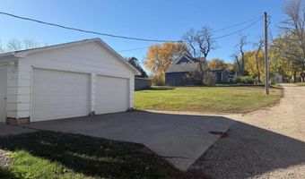 704 3rd Ave, Alton, IA 51003