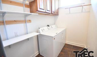 155 N 1st St W, Cowley, WY 82420