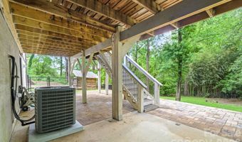 98 Pensacola Ave, Arden, NC 28704