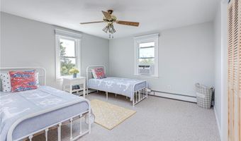 22 JH Dwyer Dr, Middletown, RI 02842