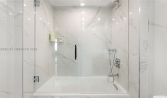 19955 NE 38th Ct 1205, Aventura, FL 33180
