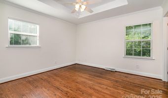 2528 Arnold Dr, Charlotte, NC 28205