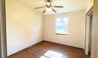 513 Holly St, Angleton, TX 77515