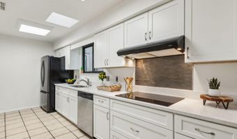 2058 BEACH Ave, Atlantic Beach, FL 32233