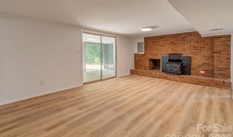 47 Bell Rd, Asheville, NC 28805