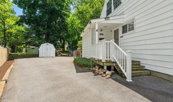 4 CALVIN Ct, Rockville, MD 20851