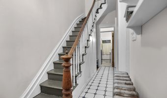 282 Lark St, Albany, NY 12210