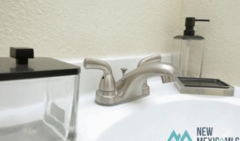 109 N Tenth St, Carlsbad, NM 88220