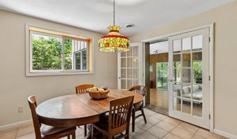 4 Alan Rd, Danbury, CT 06810