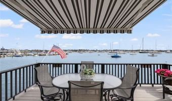 5 Defenders Row, Newport, RI 02840