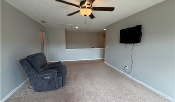 987 Hawkin Ln, Aurora, OH 44202