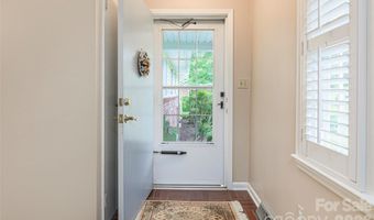 352 Cedar Ln, Arden, NC 28704
