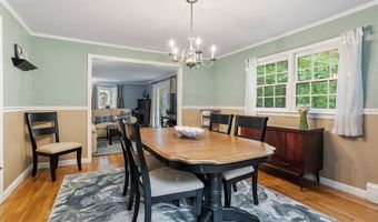28 Lincoln Dr, Acton, MA 01720