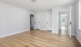 91 Blackstrap Rd, Falmouth, ME 04105