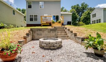 3813 Brookchase Ln, Charlotte, NC 28205