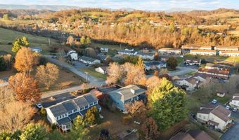 956 Maiden St, Abingdon, VA 24210