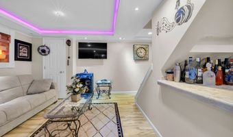 16 Weathervane Rd 16, Bristol, CT 06010