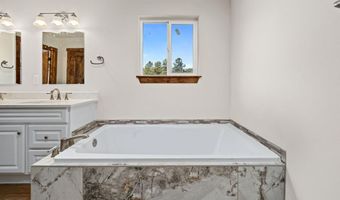55 Flattery Ln, Blanchard, ID 83804
