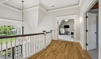 1 Willowbrook Ct, Bedford, NH 03110